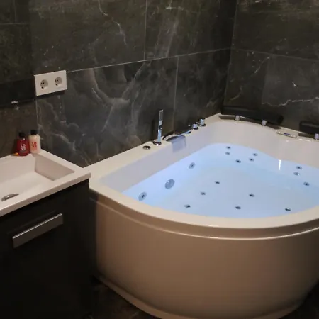 Cozy - Banera Hidromasaje 招待所 瓦伦西亚